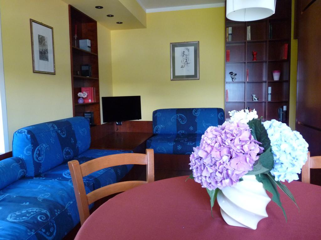 Apartment Lido Gozzano Pokoj fotografie